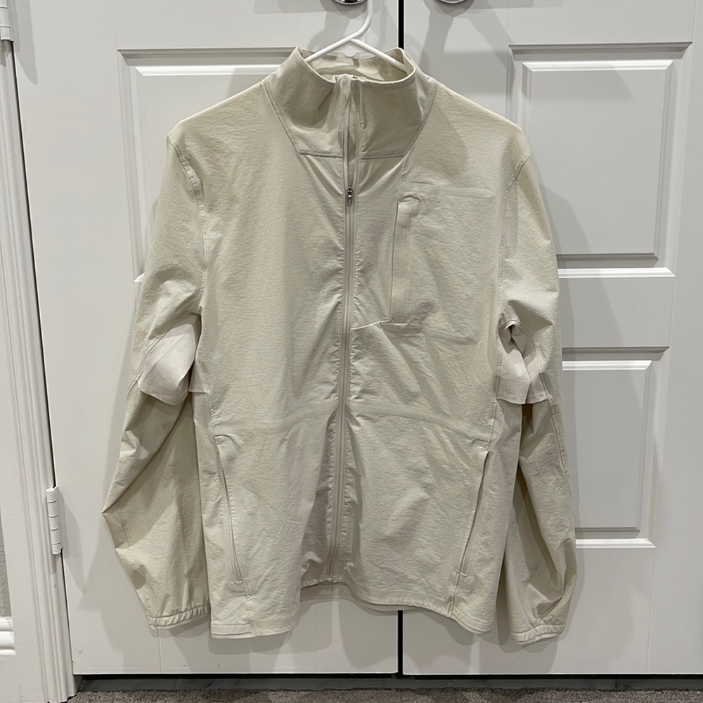 Lululemon men’s expeditionist jacket white opal size small